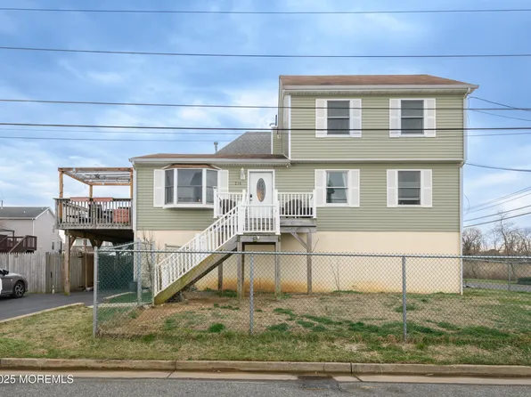 218 Herbert Street, Union Beach, NJ 07735