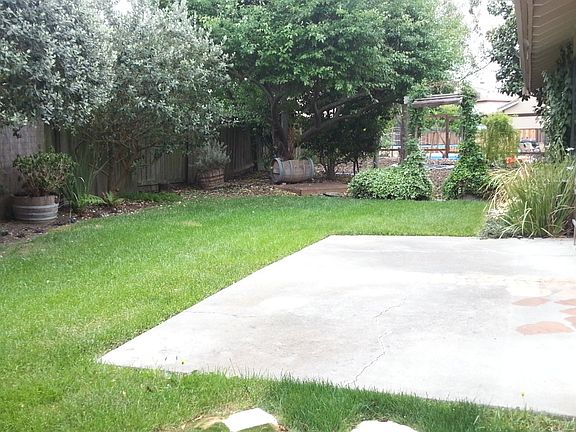 2nd image of 419 Northrup Ln
