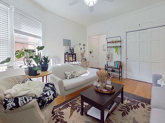 3rd image of 734 W Aldine Ave #738-2E
