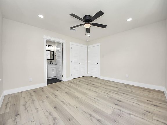 4th image of 8068 Elrod St