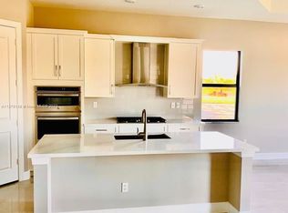 12395 N Parkland Bay Trl, Parkland, FL 33076