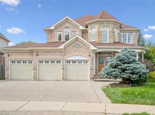 517 Topper Woods Cres, Kitchener, ON N2P2Y4