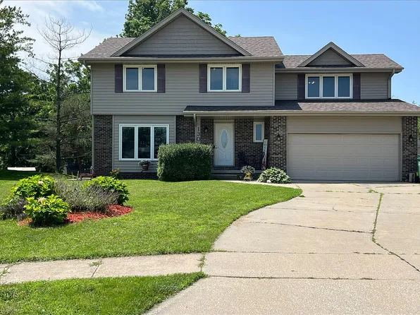130 SW Meadowlark Ct, Ankeny, IA 50023