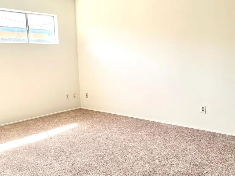 2213 Dayton Ave — Photo 5