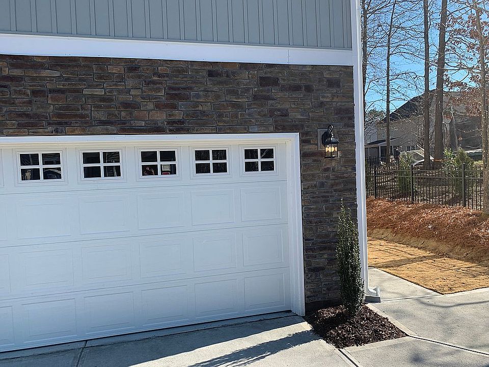 2nd image of 1604 Gracechurch St