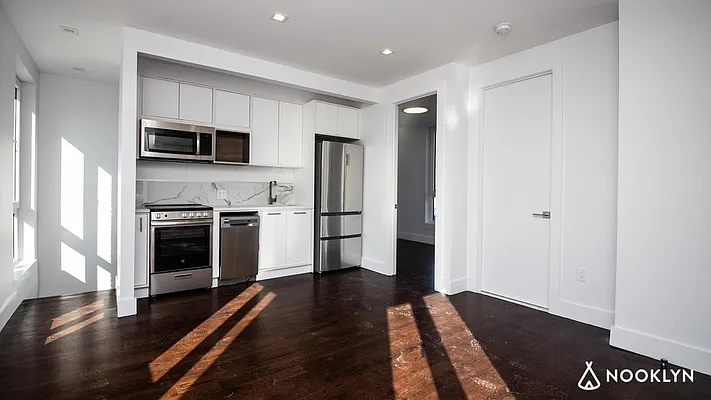 Rented by Nooklyn NYC LLC | media 9