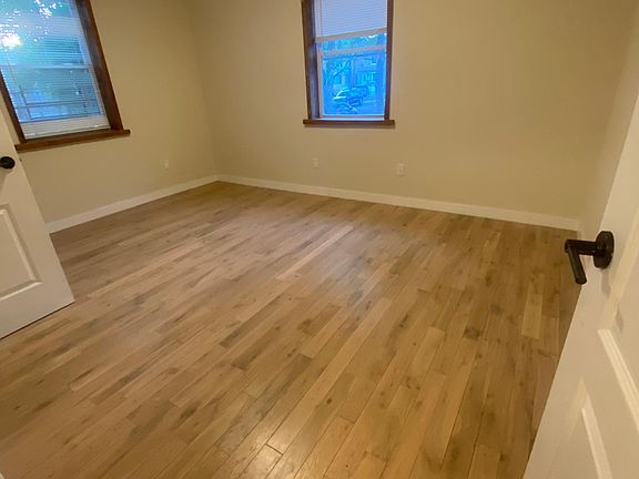 3rd image of 7617 160th St Floor 1