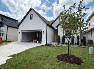4702 S Fieldcrest Ter, Rogers, AR 72758