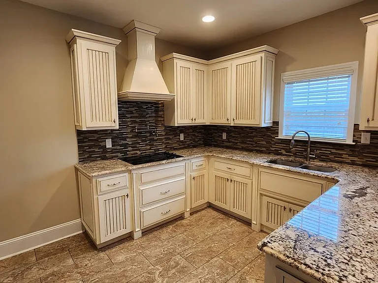 3927 Crusader Ct — Photo 6