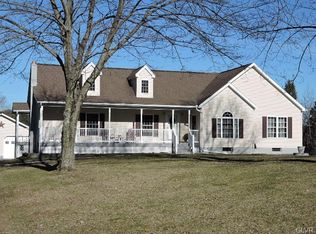 2189 Lake View Dr, Saylorsburg, PA 18353