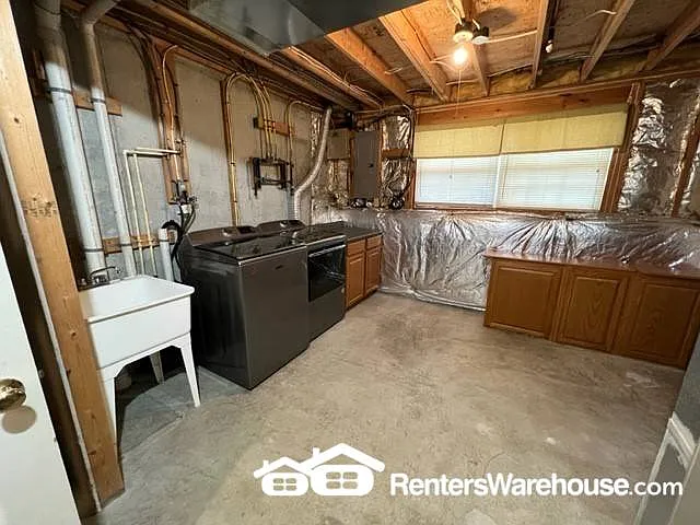1214 Seron Ct — Photo 32