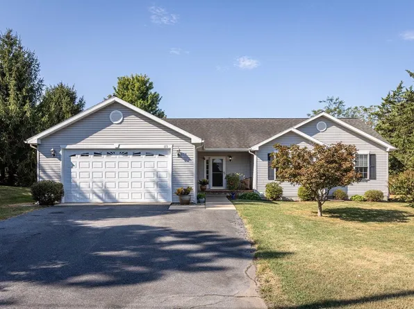 173 Houff Rd, Weyers Cave, VA 24486