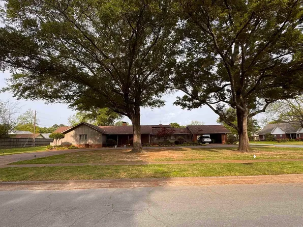1002 S Lowe St, Stuttgart, AR 72160