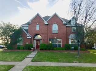 201 Crystal Lake Dr, Desoto, TX 75115