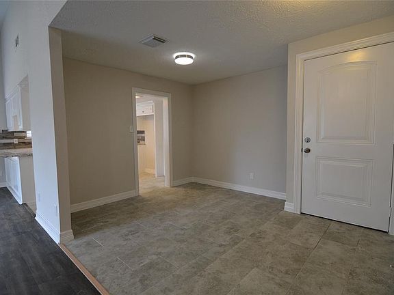 3rd image of 258 La Fonda Dr