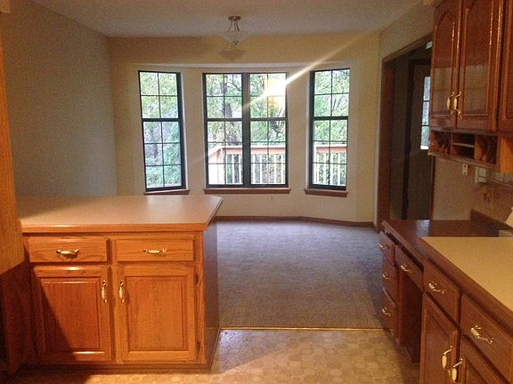3rd image of 5204 NW 84th Pl