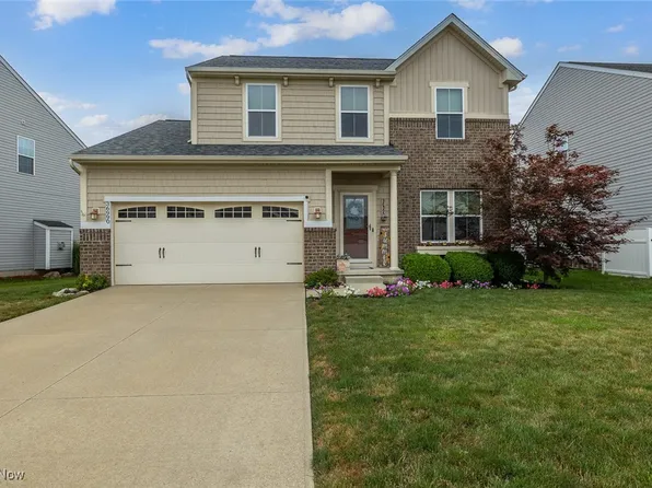 36990 Tail Feather Dr, North Ridgeville, OH 44039