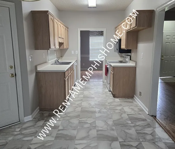 8246 Wesley Woods Cir — Photo 17