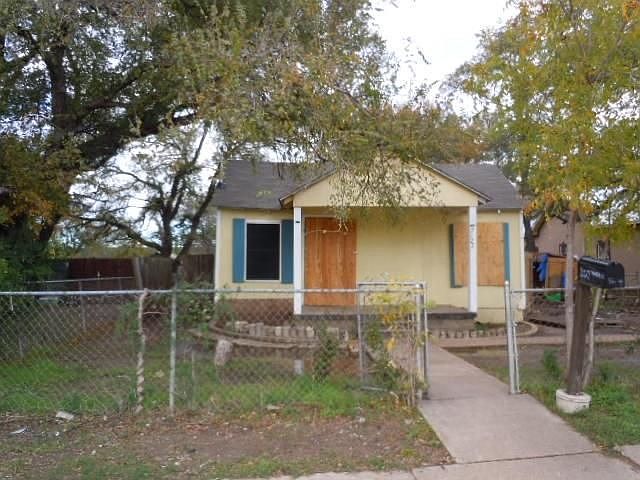 1st image of 3127 Canada Dr