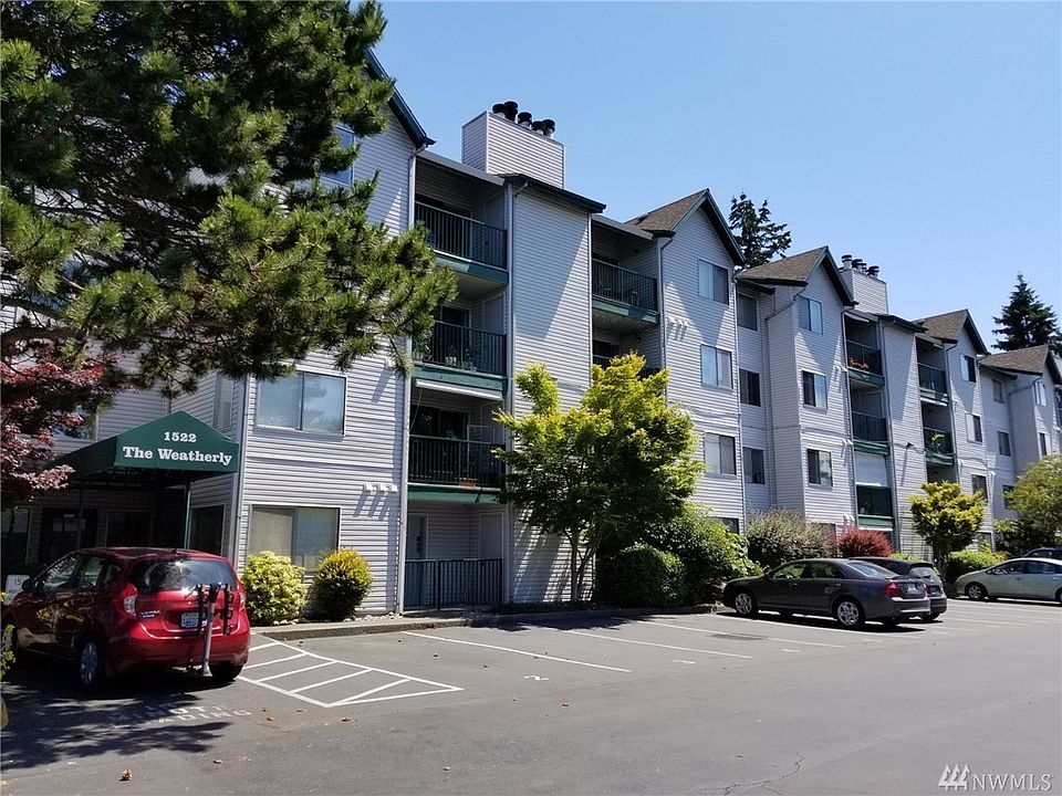 1st image of 1522 NE 175th St Unit 111