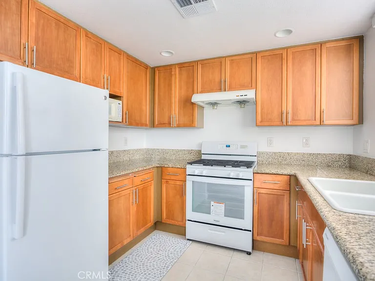 580 W Main #302 — Photo 17