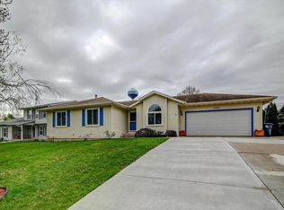 5543 Galway Dr, Waunakee, WI 53597