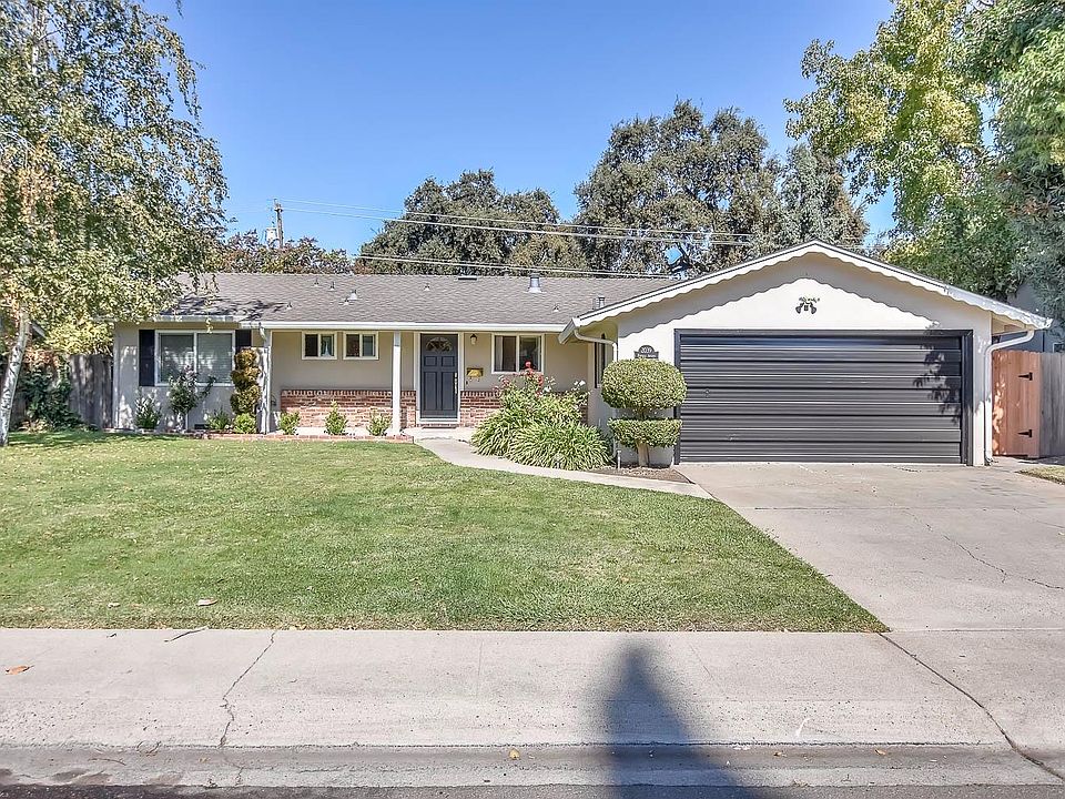 1st image of 2039 Portola Ave