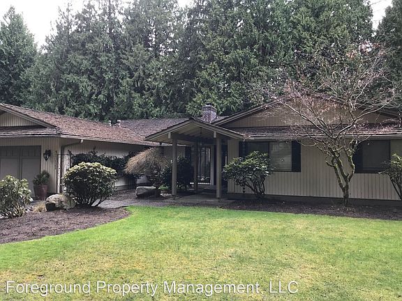 3rd image of 3111 211th Ave NE