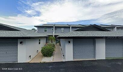 1st image of 711 Palm Springs Cir