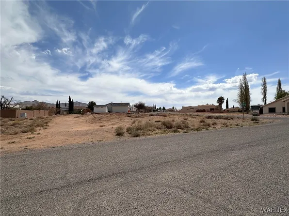 9650 Settlers Dr, Kingman, AZ 86401