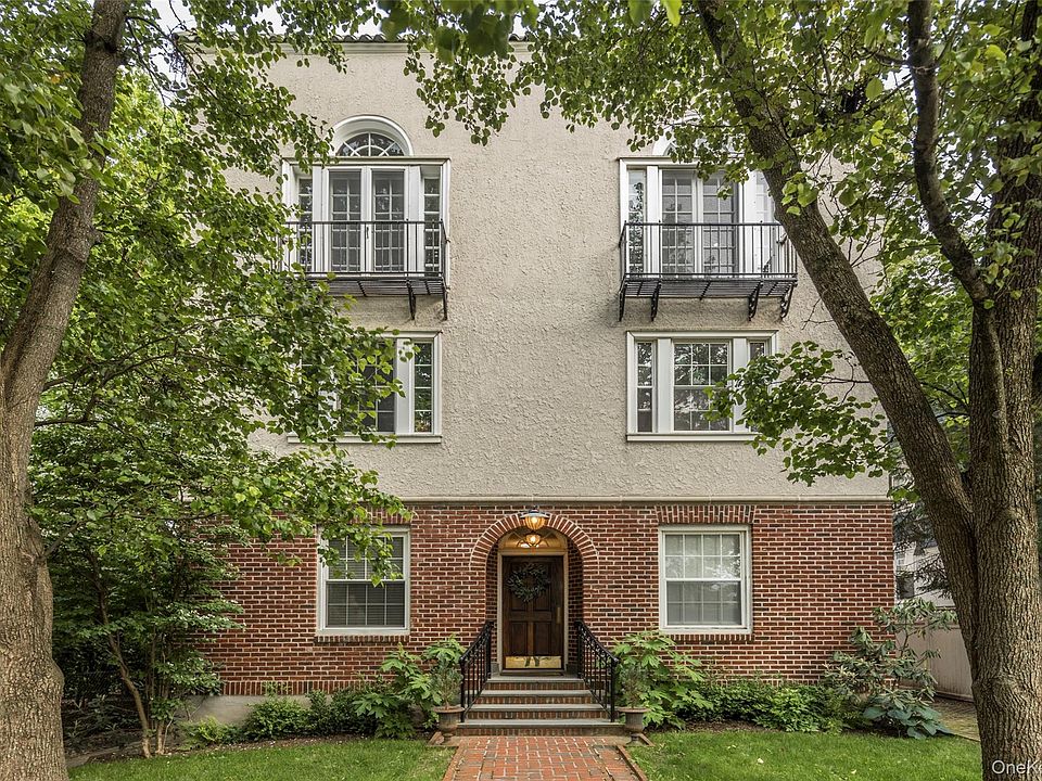 1st image of 15 Meadow Avenue #6