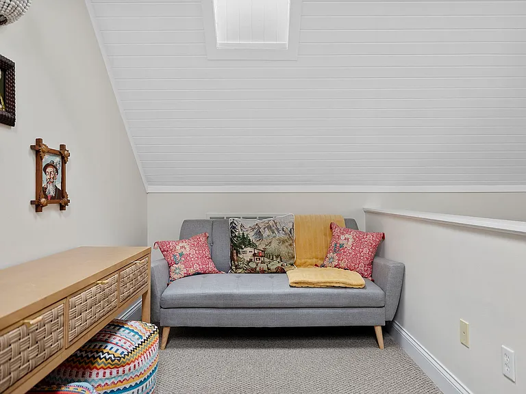 16 Walden Way — Photo 37