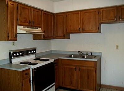 3rd image of 820 Manier Ave