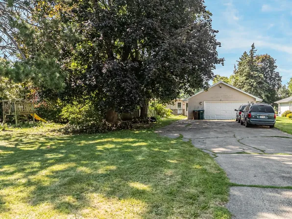 2805 W 1st Ave, Appleton, WI 54914