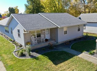 409 E Maple St, Fairbury, IL 61739