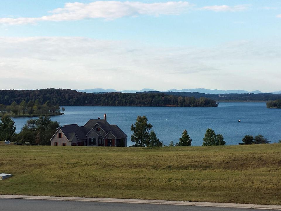 1st image of 15344 Lighthouse Pointe Dr