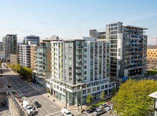 1090 Johnson St #1008, Victoria, BC V8V0B3