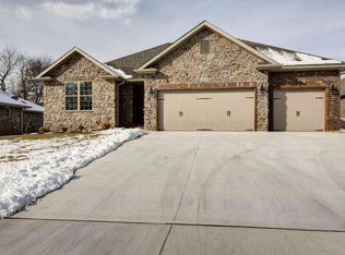 5035 S Burrows Ave, Springfield, MO 65810