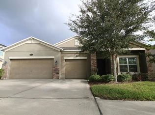 10710 Breaking Rocks Dr, Tampa, FL 33647