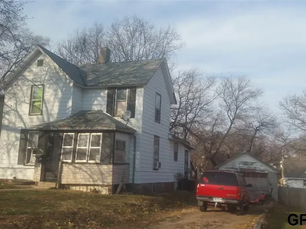 4142 Erskine St, Omaha, NE 68111
