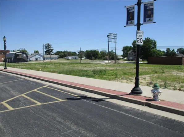 317 S Main St, Galena, KS 66739