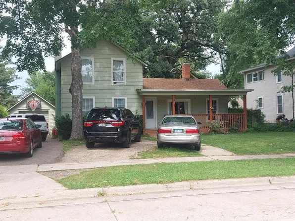 234 E School St, Owatonna, MN 55060