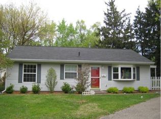 4 Penn Ct, Urbana, IL