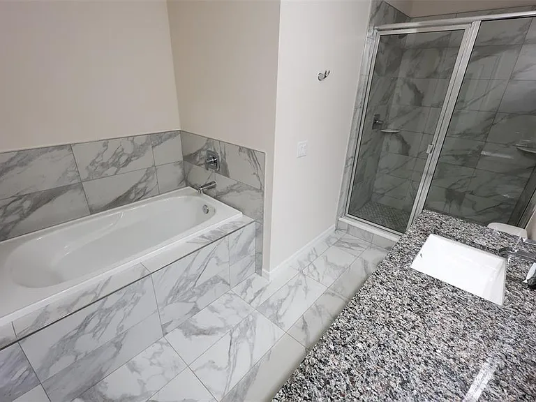2992 Mearshire Dr — Photo 13