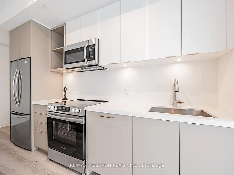333 Sunseeker Ave #428 — Photo 8