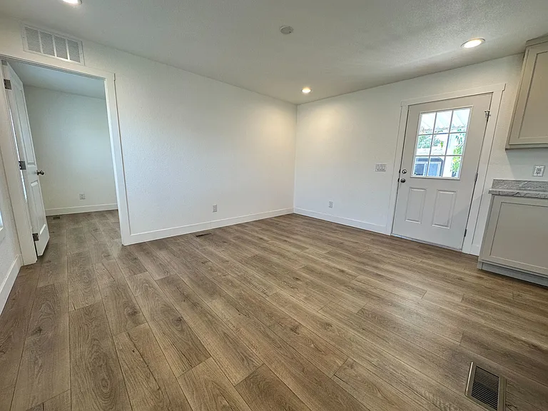 2060 N Center St #410 — Photo 28