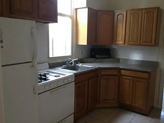 Rented by Capri Jet Realty Corp | media 10