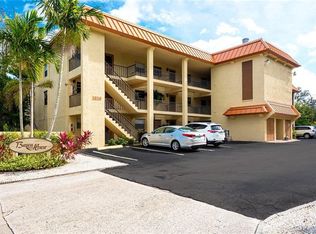 1650 Pine Tree Ln APT 203, Sarasota, FL 34236