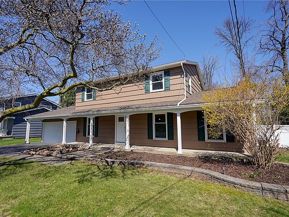 3rd image of 110 True Hickory Dr