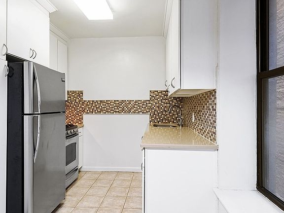 3rd image of 72 Saint Nicholas Ave APT 3F